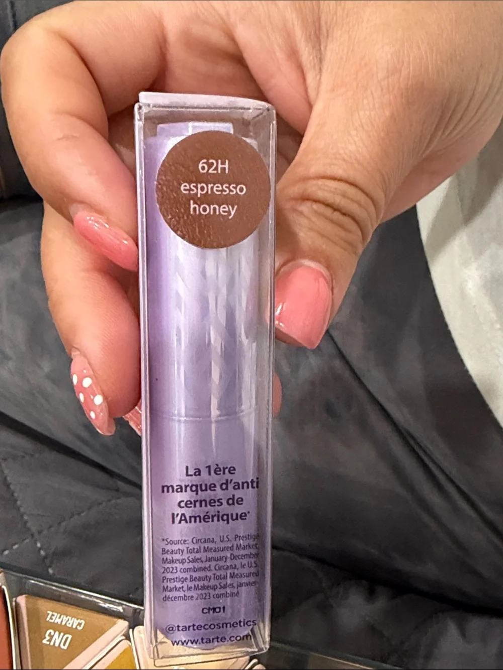 New shape tape™ blur concealer stick - espresso honey 62H